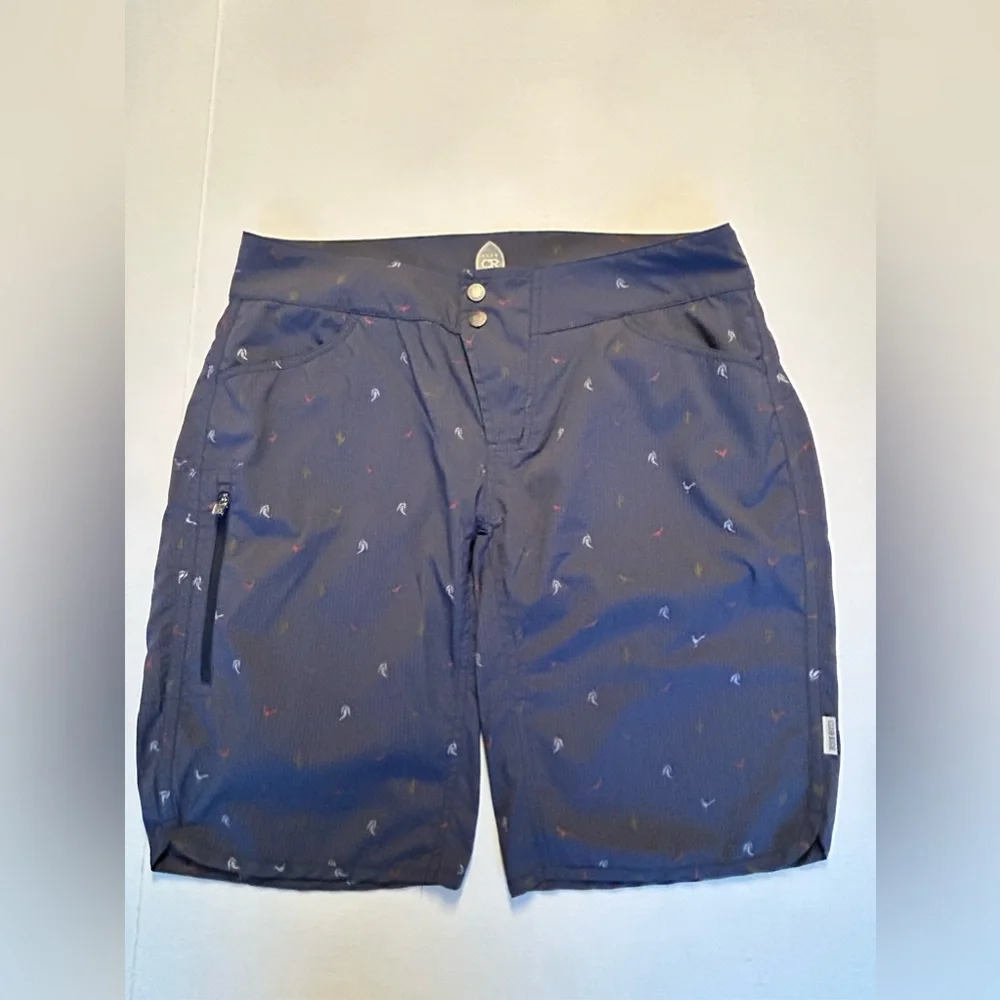 Club Ride Savvy Women's Performance Medium Cycling Printed 11" Shorts Blue